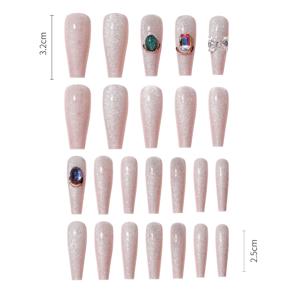 Fake Nail Patches Hand Wearing Art