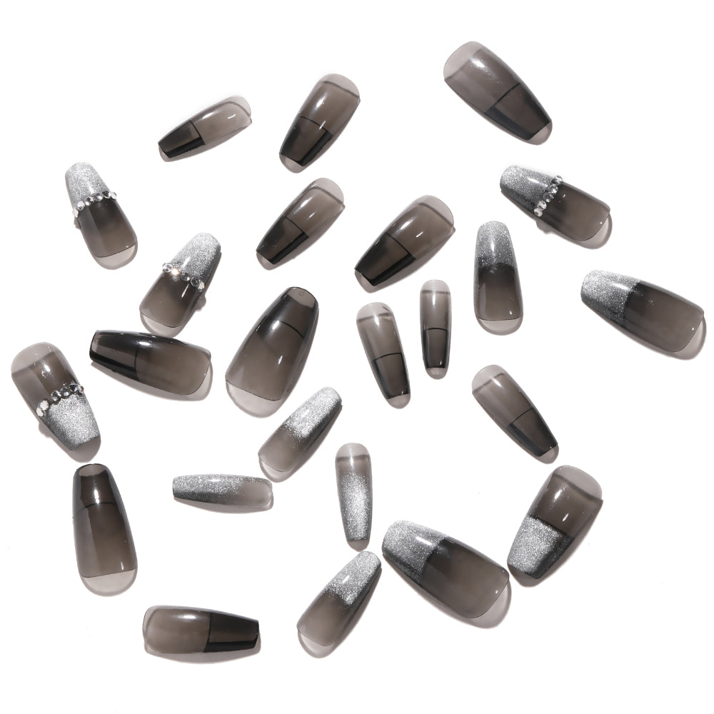 Fake Nail Patches Hand Wearing Art