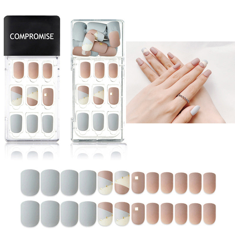 Soft nail without crease