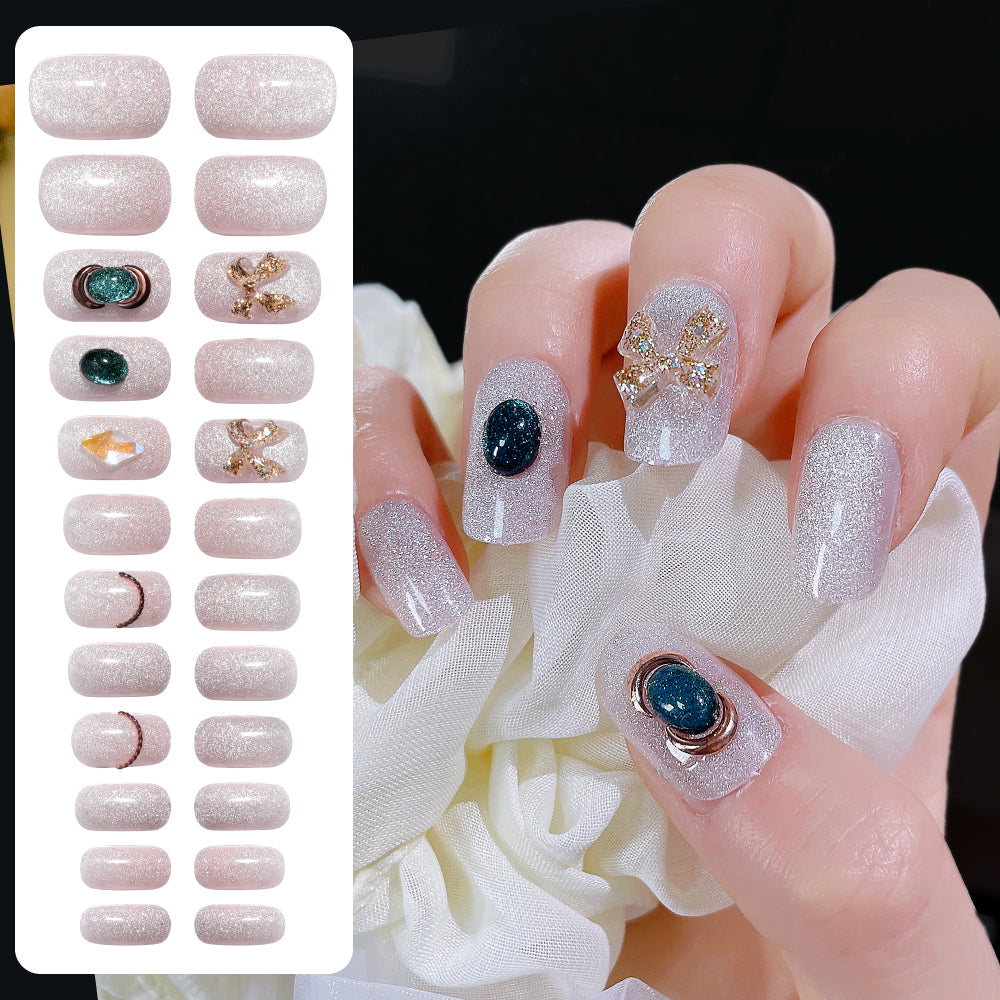 Fake Nail Patches Hand Wearing Art