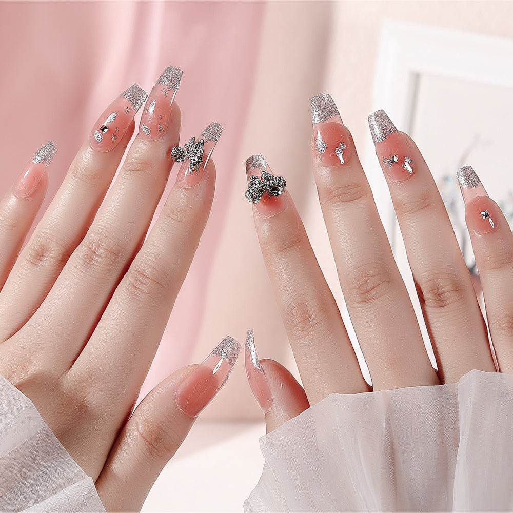 Fake Nail Patches Hand Wearing Art