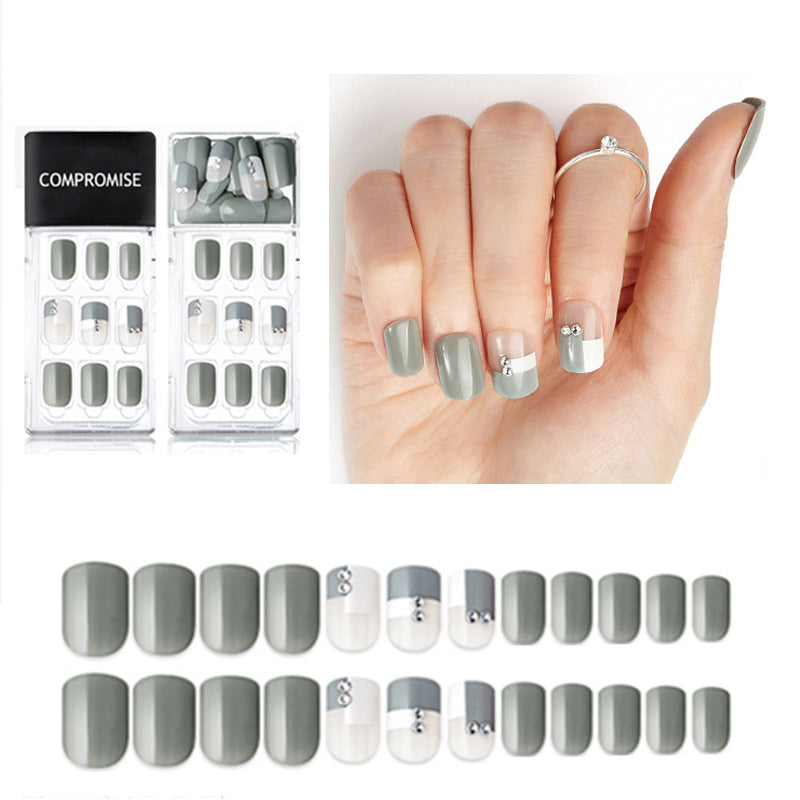 Soft nail without crease