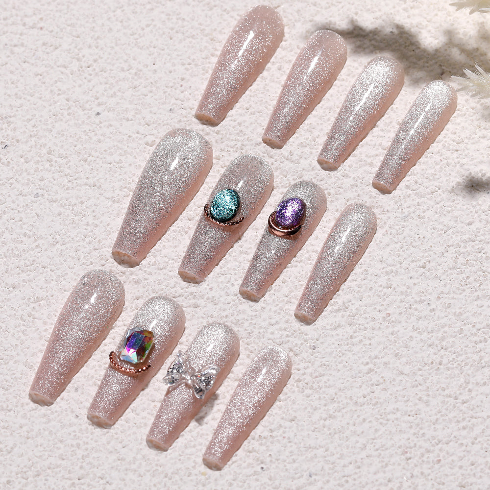 Fake Nail Patches Hand Wearing Art